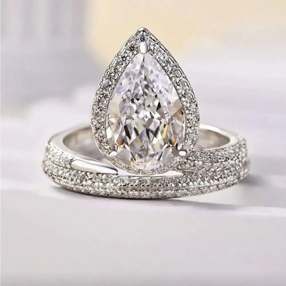 Diamond Ring Q563 - Picture 2 of 6